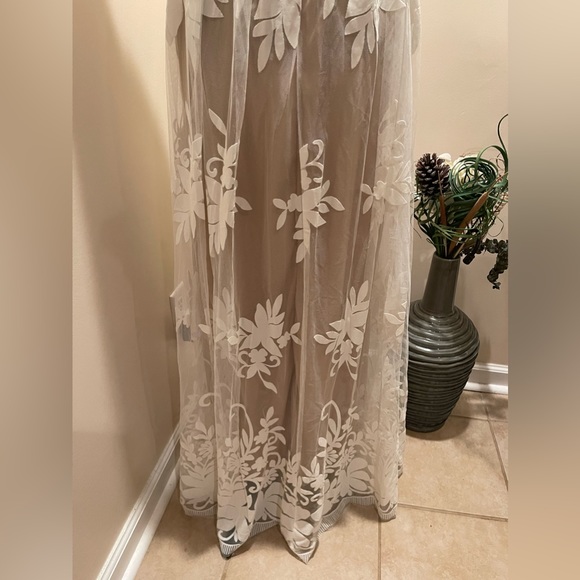 EUC- The Vintage Shop Lace Maxi/Long Dress - Picture 7 of 11